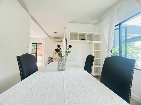 ประกาศฟรี! ซื้อ-ขาย-เช่า คอนโด บ้าน ทาวน์โฮม ที่ดิน และพื้นที่เชิงพาณิชย์ทั่วประเทศไทย ทุกทำเล ทุกงบประมาณ ไม่มีค่าใช้จ่าย ลงง่าย ขายไว เข้าถึงผู้ซื้อโดยตรง 5 227192pic4.jpg