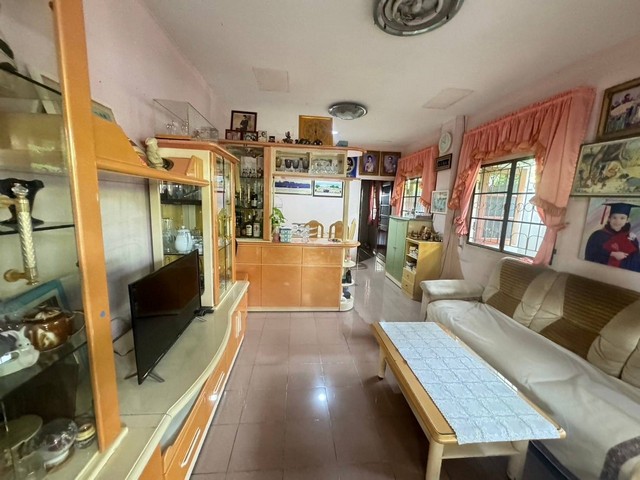 ประกาศฟรี! ซื้อ-ขาย-เช่า คอนโด บ้าน ทาวน์โฮม ที่ดิน และพื้นที่เชิงพาณิชย์ทั่วประเทศไทย ทุกทำเล ทุกงบประมาณ ไม่มีค่าใช้จ่าย ลงง่าย ขายไว เข้าถึงผู้ซื้อโดยตรง 4 307340pic3.jpg