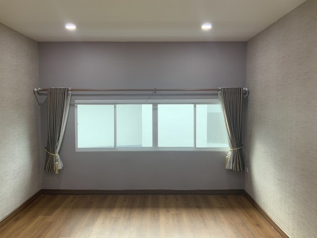 ประกาศฟรี! ซื้อ-ขาย-เช่า คอนโด บ้าน ทาวน์โฮม ที่ดิน และพื้นที่เชิงพาณิชย์ทั่วประเทศไทย ทุกทำเล ทุกงบประมาณ ไม่มีค่าใช้จ่าย ลงง่าย ขายไว เข้าถึงผู้ซื้อโดยตรง 5 234129pic4.jpg