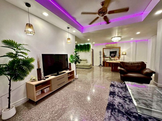 ประกาศฟรี! ซื้อ-ขาย-เช่า คอนโด บ้าน ทาวน์โฮม ที่ดิน และพื้นที่เชิงพาณิชย์ทั่วประเทศไทย ทุกทำเล ทุกงบประมาณ ไม่มีค่าใช้จ่าย ลงง่าย ขายไว เข้าถึงผู้ซื้อโดยตรง 4 293024pic3.jpg