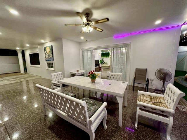 ประกาศฟรี! ซื้อ-ขาย-เช่า คอนโด บ้าน ทาวน์โฮม ที่ดิน และพื้นที่เชิงพาณิชย์ทั่วประเทศไทย ทุกทำเล ทุกงบประมาณ ไม่มีค่าใช้จ่าย ลงง่าย ขายไว เข้าถึงผู้ซื้อโดยตรง 5 293024pic4.jpg