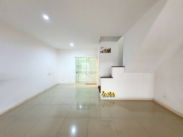 ประกาศฟรี! ซื้อ-ขาย-เช่า คอนโด บ้าน ทาวน์โฮม ที่ดิน และพื้นที่เชิงพาณิชย์ทั่วประเทศไทย ทุกทำเล ทุกงบประมาณ ไม่มีค่าใช้จ่าย ลงง่าย ขายไว เข้าถึงผู้ซื้อโดยตรง 3 430698pic2.jpg