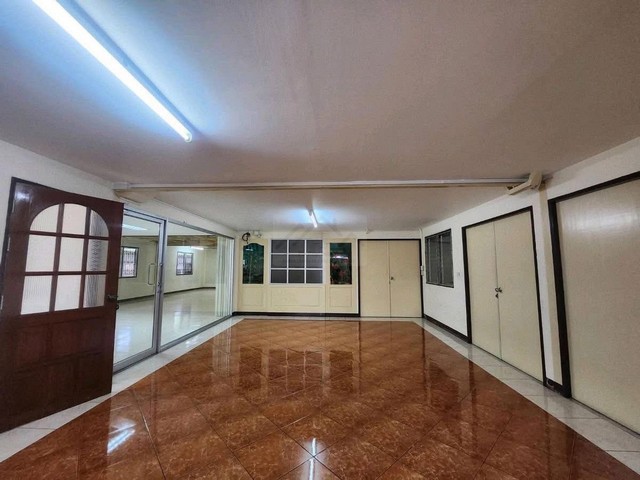 ประกาศฟรี! ซื้อ-ขาย-เช่า คอนโด บ้าน ทาวน์โฮม ที่ดิน และพื้นที่เชิงพาณิชย์ทั่วประเทศไทย ทุกทำเล ทุกงบประมาณ ไม่มีค่าใช้จ่าย ลงง่าย ขายไว เข้าถึงผู้ซื้อโดยตรง 3 495992pic2.jpg