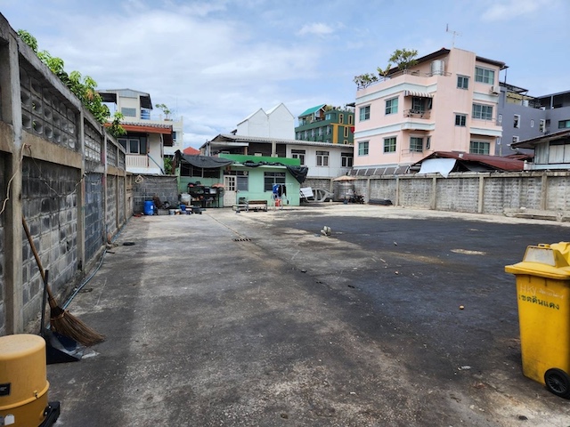 ประกาศฟรี! ซื้อ-ขาย-เช่า คอนโด บ้าน ทาวน์โฮม ที่ดิน และพื้นที่เชิงพาณิชย์ทั่วประเทศไทย ทุกทำเล ทุกงบประมาณ ไม่มีค่าใช้จ่าย ลงง่าย ขายไว เข้าถึงผู้ซื้อโดยตรง 4 291839pic3.jpg