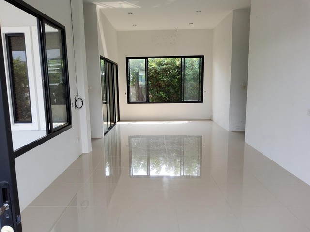 ประกาศฟรี! ซื้อ-ขาย-เช่า คอนโด บ้าน ทาวน์โฮม ที่ดิน และพื้นที่เชิงพาณิชย์ทั่วประเทศไทย ทุกทำเล ทุกงบประมาณ ไม่มีค่าใช้จ่าย ลงง่าย ขายไว เข้าถึงผู้ซื้อโดยตรง 4 231515pic3.jpg