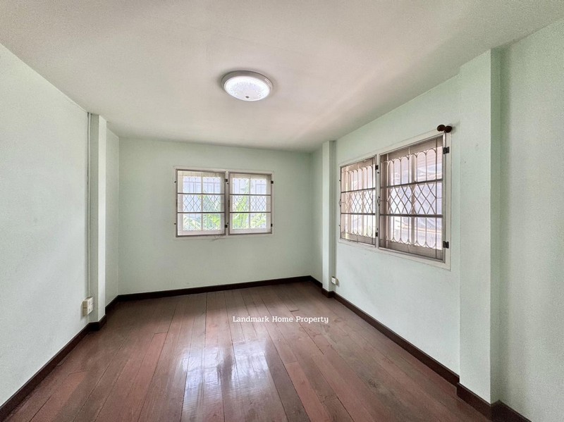 ประกาศฟรี! ซื้อ-ขาย-เช่า คอนโด บ้าน ทาวน์โฮม ที่ดิน และพื้นที่เชิงพาณิชย์ทั่วประเทศไทย ทุกทำเล ทุกงบประมาณ ไม่มีค่าใช้จ่าย ลงง่าย ขายไว เข้าถึงผู้ซื้อโดยตรง 5 307492pic4.jpg