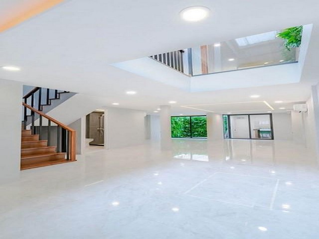 ประกาศฟรี! ซื้อ-ขาย-เช่า คอนโด บ้าน ทาวน์โฮม ที่ดิน และพื้นที่เชิงพาณิชย์ทั่วประเทศไทย ทุกทำเล ทุกงบประมาณ ไม่มีค่าใช้จ่าย ลงง่าย ขายไว เข้าถึงผู้ซื้อโดยตรง 4 504118pic3.jpg