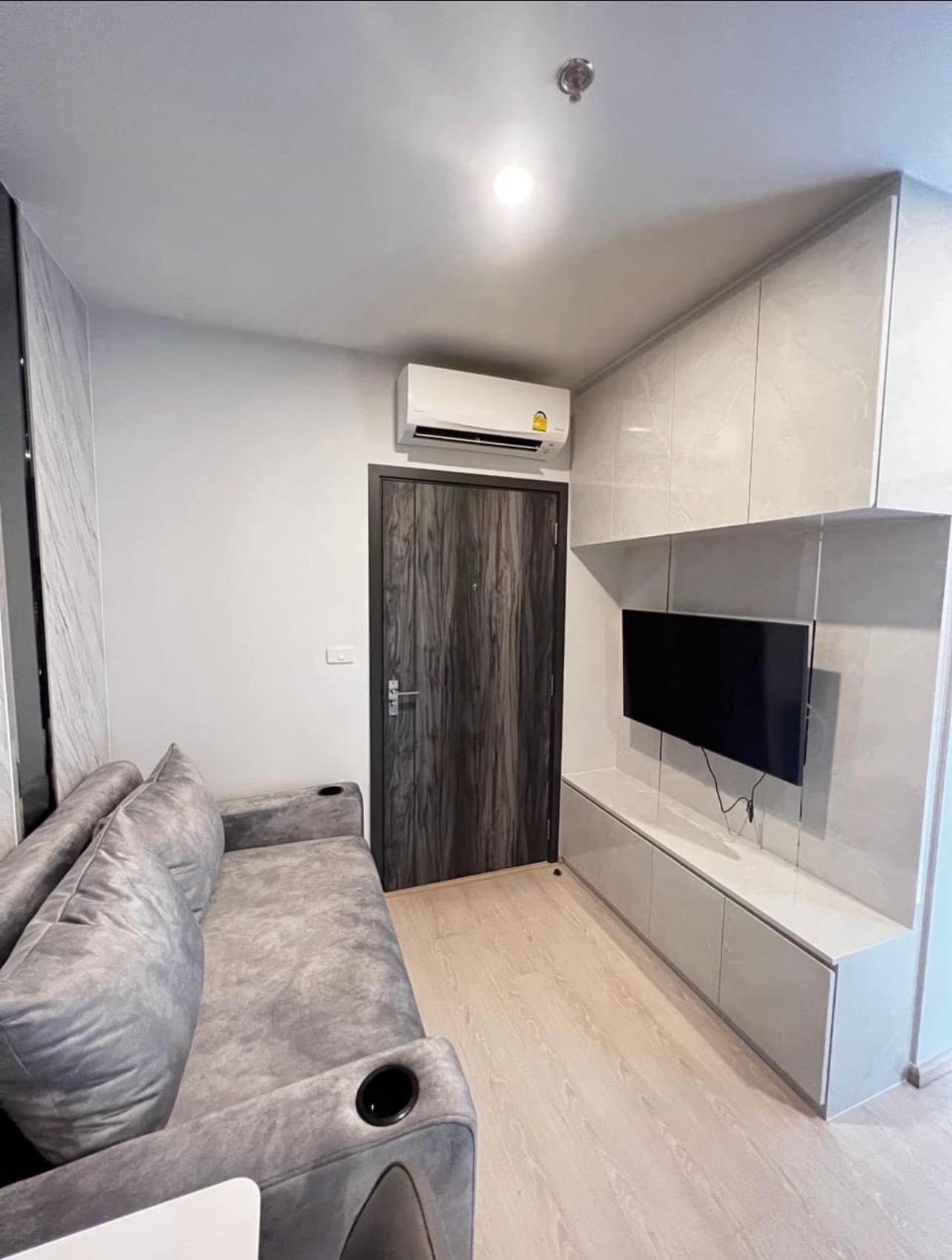 ประกาศฟรี! ซื้อ-ขาย-เช่า คอนโด บ้าน ทาวน์โฮม ที่ดิน และพื้นที่เชิงพาณิชย์ทั่วประเทศไทย ทุกทำเล ทุกงบประมาณ ไม่มีค่าใช้จ่าย ลงง่าย ขายไว เข้าถึงผู้ซื้อโดยตรง 3 504585pic2.jpg