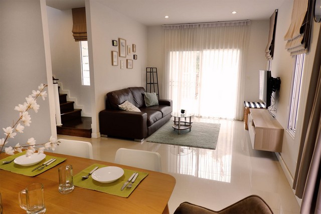 ประกาศฟรี! ซื้อ-ขาย-เช่า คอนโด บ้าน ทาวน์โฮม ที่ดิน และพื้นที่เชิงพาณิชย์ทั่วประเทศไทย ทุกทำเล ทุกงบประมาณ ไม่มีค่าใช้จ่าย ลงง่าย ขายไว เข้าถึงผู้ซื้อโดยตรง 3 292185pic2.jpg