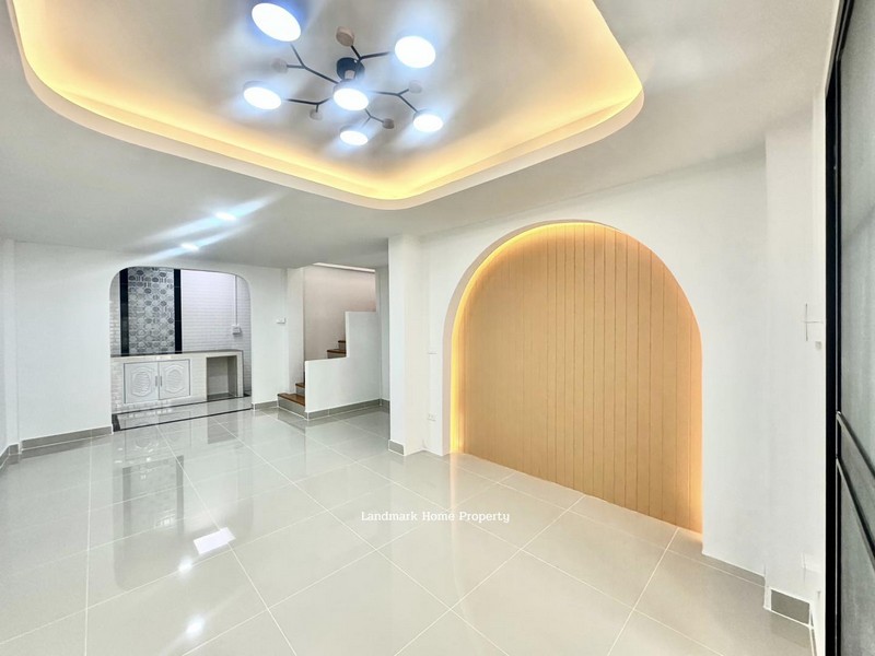 ประกาศฟรี! ซื้อ-ขาย-เช่า คอนโด บ้าน ทาวน์โฮม ที่ดิน และพื้นที่เชิงพาณิชย์ทั่วประเทศไทย ทุกทำเล ทุกงบประมาณ ไม่มีค่าใช้จ่าย ลงง่าย ขายไว เข้าถึงผู้ซื้อโดยตรง 4 307600pic3.jpg