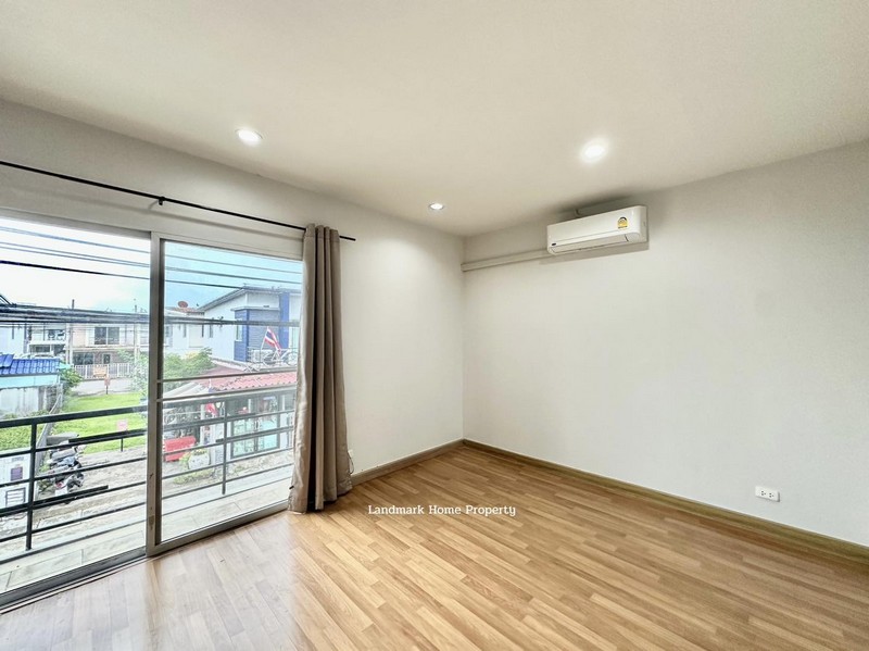 ประกาศฟรี! ซื้อ-ขาย-เช่า คอนโด บ้าน ทาวน์โฮม ที่ดิน และพื้นที่เชิงพาณิชย์ทั่วประเทศไทย ทุกทำเล ทุกงบประมาณ ไม่มีค่าใช้จ่าย ลงง่าย ขายไว เข้าถึงผู้ซื้อโดยตรง 5 307595pic4.jpg