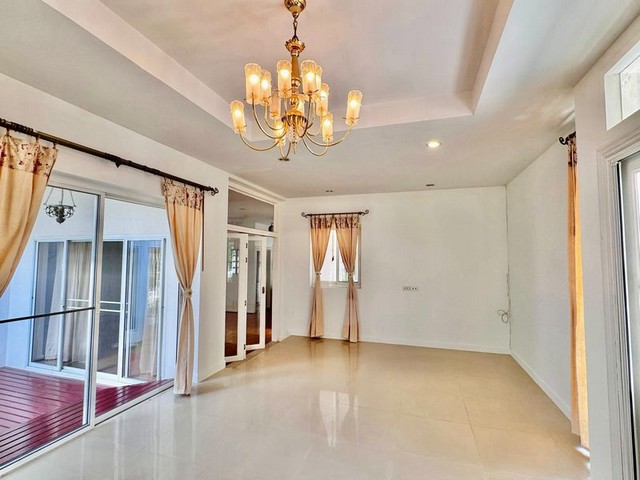 ประกาศฟรี! ซื้อ-ขาย-เช่า คอนโด บ้าน ทาวน์โฮม ที่ดิน และพื้นที่เชิงพาณิชย์ทั่วประเทศไทย ทุกทำเล ทุกงบประมาณ ไม่มีค่าใช้จ่าย ลงง่าย ขายไว เข้าถึงผู้ซื้อโดยตรง 5 234920pic4.jpg