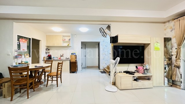 ประกาศฟรี! ซื้อ-ขาย-เช่า คอนโด บ้าน ทาวน์โฮม ที่ดิน และพื้นที่เชิงพาณิชย์ทั่วประเทศไทย ทุกทำเล ทุกงบประมาณ ไม่มีค่าใช้จ่าย ลงง่าย ขายไว เข้าถึงผู้ซื้อโดยตรง 3 206527pic2.jpg