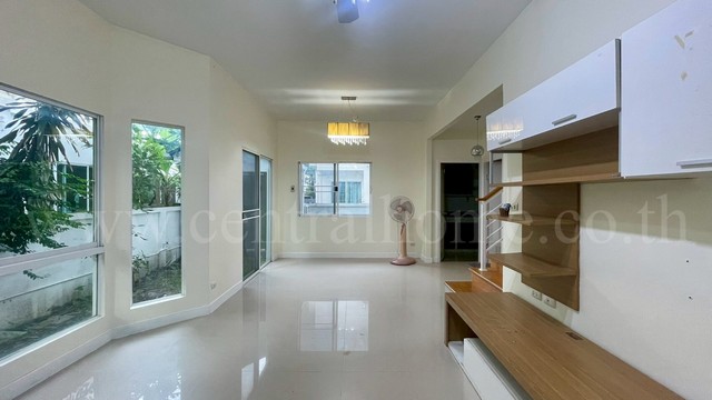 ประกาศฟรี! ซื้อ-ขาย-เช่า คอนโด บ้าน ทาวน์โฮม ที่ดิน และพื้นที่เชิงพาณิชย์ทั่วประเทศไทย ทุกทำเล ทุกงบประมาณ ไม่มีค่าใช้จ่าย ลงง่าย ขายไว เข้าถึงผู้ซื้อโดยตรง 3 292239pic2.jpg