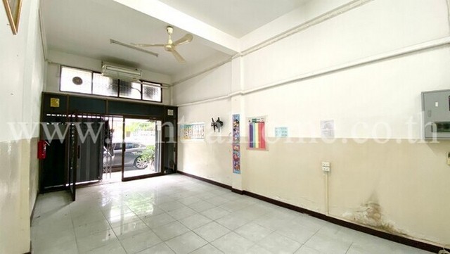 ประกาศฟรี! ซื้อ-ขาย-เช่า คอนโด บ้าน ทาวน์โฮม ที่ดิน และพื้นที่เชิงพาณิชย์ทั่วประเทศไทย ทุกทำเล ทุกงบประมาณ ไม่มีค่าใช้จ่าย ลงง่าย ขายไว เข้าถึงผู้ซื้อโดยตรง 5 272958pic4.jpg