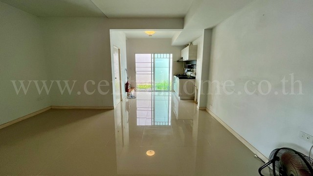 ประกาศฟรี! ซื้อ-ขาย-เช่า คอนโด บ้าน ทาวน์โฮม ที่ดิน และพื้นที่เชิงพาณิชย์ทั่วประเทศไทย ทุกทำเล ทุกงบประมาณ ไม่มีค่าใช้จ่าย ลงง่าย ขายไว เข้าถึงผู้ซื้อโดยตรง 3 235012pic2.jpg