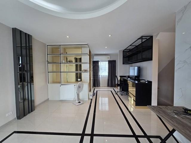 ประกาศฟรี! ซื้อ-ขาย-เช่า คอนโด บ้าน ทาวน์โฮม ที่ดิน และพื้นที่เชิงพาณิชย์ทั่วประเทศไทย ทุกทำเล ทุกงบประมาณ ไม่มีค่าใช้จ่าย ลงง่าย ขายไว เข้าถึงผู้ซื้อโดยตรง 3 504308pic2.jpg