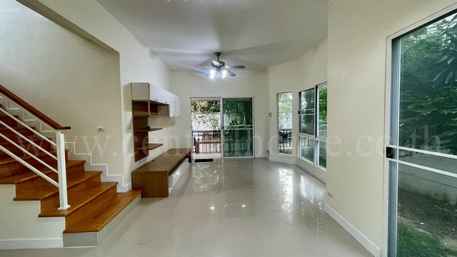 ประกาศฟรี! ซื้อ-ขาย-เช่า คอนโด บ้าน ทาวน์โฮม ที่ดิน และพื้นที่เชิงพาณิชย์ทั่วประเทศไทย ทุกทำเล ทุกงบประมาณ ไม่มีค่าใช้จ่าย ลงง่าย ขายไว เข้าถึงผู้ซื้อโดยตรง 4 235204pic3.jpg