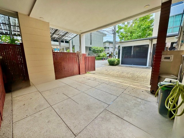 ประกาศฟรี! ซื้อ-ขาย-เช่า คอนโด บ้าน ทาวน์โฮม ที่ดิน และพื้นที่เชิงพาณิชย์ทั่วประเทศไทย ทุกทำเล ทุกงบประมาณ ไม่มีค่าใช้จ่าย ลงง่าย ขายไว เข้าถึงผู้ซื้อโดยตรง 5 234925pic4.jpg