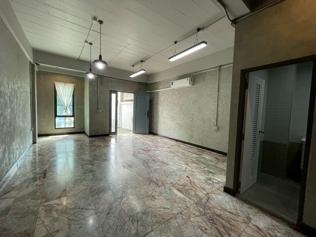 ประกาศฟรี! ซื้อ-ขาย-เช่า คอนโด บ้าน ทาวน์โฮม ที่ดิน และพื้นที่เชิงพาณิชย์ทั่วประเทศไทย ทุกทำเล ทุกงบประมาณ ไม่มีค่าใช้จ่าย ลงง่าย ขายไว เข้าถึงผู้ซื้อโดยตรง 3 504420pic2.jpg