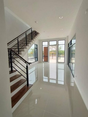 ประกาศฟรี! ซื้อ-ขาย-เช่า คอนโด บ้าน ทาวน์โฮม ที่ดิน และพื้นที่เชิงพาณิชย์ทั่วประเทศไทย ทุกทำเล ทุกงบประมาณ ไม่มีค่าใช้จ่าย ลงง่าย ขายไว เข้าถึงผู้ซื้อโดยตรง 3 504366pic2.jpg