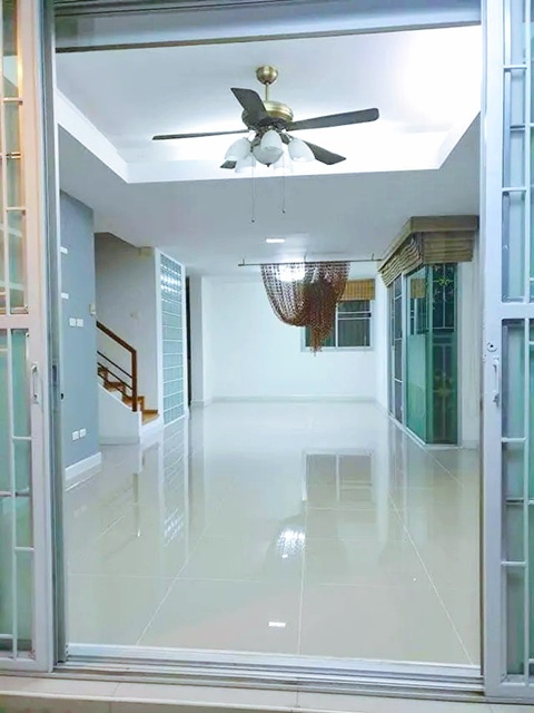 ประกาศฟรี! ซื้อ-ขาย-เช่า คอนโด บ้าน ทาวน์โฮม ที่ดิน และพื้นที่เชิงพาณิชย์ทั่วประเทศไทย ทุกทำเล ทุกงบประมาณ ไม่มีค่าใช้จ่าย ลงง่าย ขายไว เข้าถึงผู้ซื้อโดยตรง 3 307813pic2.jpg