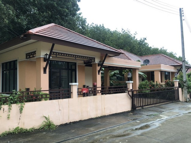 ประกาศฟรี! ซื้อ-ขาย-เช่า คอนโด บ้าน ทาวน์โฮม ที่ดิน และพื้นที่เชิงพาณิชย์ทั่วประเทศไทย ทุกทำเล ทุกงบประมาณ ไม่มีค่าใช้จ่าย ลงง่าย ขายไว เข้าถึงผู้ซื้อโดยตรง 4 231745pic3.jpg