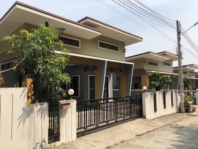 ประกาศฟรี! ซื้อ-ขาย-เช่า คอนโด บ้าน ทาวน์โฮม ที่ดิน และพื้นที่เชิงพาณิชย์ทั่วประเทศไทย ทุกทำเล ทุกงบประมาณ ไม่มีค่าใช้จ่าย ลงง่าย ขายไว เข้าถึงผู้ซื้อโดยตรง 3 231732pic2.jpg