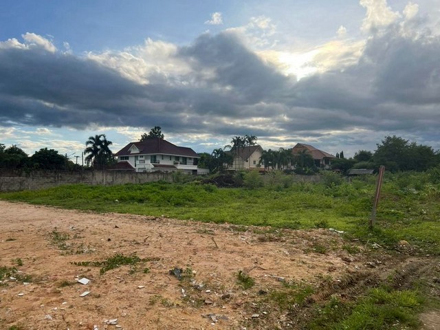 ประกาศฟรี! ซื้อ-ขาย-เช่า คอนโด บ้าน ทาวน์โฮม ที่ดิน และพื้นที่เชิงพาณิชย์ทั่วประเทศไทย ทุกทำเล ทุกงบประมาณ ไม่มีค่าใช้จ่าย ลงง่าย ขายไว เข้าถึงผู้ซื้อโดยตรง 5 235251pic4.jpg