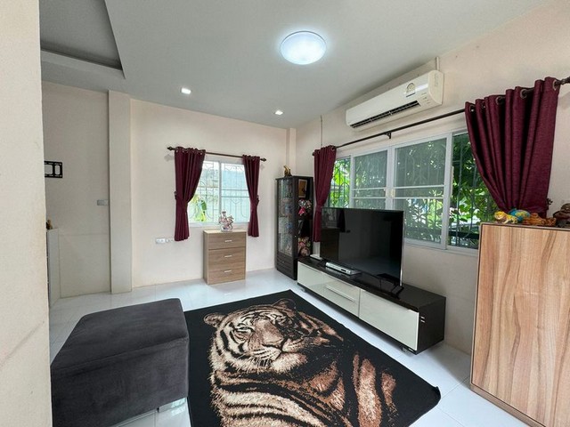 ประกาศฟรี! ซื้อ-ขาย-เช่า คอนโด บ้าน ทาวน์โฮม ที่ดิน และพื้นที่เชิงพาณิชย์ทั่วประเทศไทย ทุกทำเล ทุกงบประมาณ ไม่มีค่าใช้จ่าย ลงง่าย ขายไว เข้าถึงผู้ซื้อโดยตรง 4 293947pic3.jpg