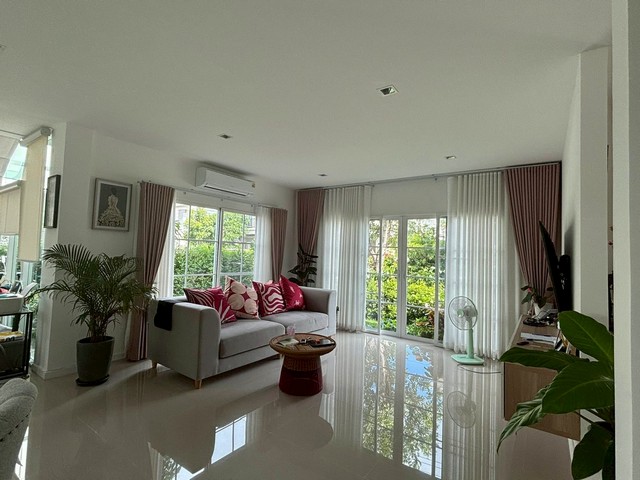 ประกาศฟรี! ซื้อ-ขาย-เช่า คอนโด บ้าน ทาวน์โฮม ที่ดิน และพื้นที่เชิงพาณิชย์ทั่วประเทศไทย ทุกทำเล ทุกงบประมาณ ไม่มีค่าใช้จ่าย ลงง่าย ขายไว เข้าถึงผู้ซื้อโดยตรง 3 292221pic2.jpg