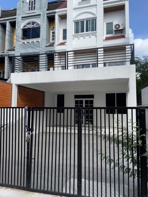 ประกาศฟรี! ซื้อ-ขาย-เช่า คอนโด บ้าน ทาวน์โฮม ที่ดิน และพื้นที่เชิงพาณิชย์ทั่วประเทศไทย ทุกทำเล ทุกงบประมาณ ไม่มีค่าใช้จ่าย ลงง่าย ขายไว เข้าถึงผู้ซื้อโดยตรง 2 504441pic1.jpg