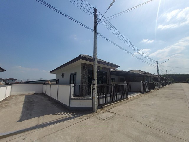 ประกาศฟรี! ซื้อ-ขาย-เช่า คอนโด บ้าน ทาวน์โฮม ที่ดิน และพื้นที่เชิงพาณิชย์ทั่วประเทศไทย ทุกทำเล ทุกงบประมาณ ไม่มีค่าใช้จ่าย ลงง่าย ขายไว เข้าถึงผู้ซื้อโดยตรง 5 234051pic4.jpg