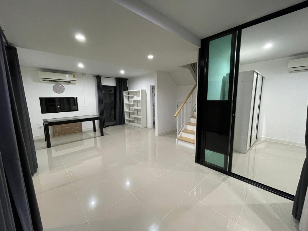 ประกาศฟรี! ซื้อ-ขาย-เช่า คอนโด บ้าน ทาวน์โฮม ที่ดิน และพื้นที่เชิงพาณิชย์ทั่วประเทศไทย ทุกทำเล ทุกงบประมาณ ไม่มีค่าใช้จ่าย ลงง่าย ขายไว เข้าถึงผู้ซื้อโดยตรง 3 505086pic2.jpg