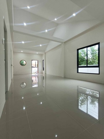 ประกาศฟรี! ซื้อ-ขาย-เช่า คอนโด บ้าน ทาวน์โฮม ที่ดิน และพื้นที่เชิงพาณิชย์ทั่วประเทศไทย ทุกทำเล ทุกงบประมาณ ไม่มีค่าใช้จ่าย ลงง่าย ขายไว เข้าถึงผู้ซื้อโดยตรง 4 290032pic3.jpg