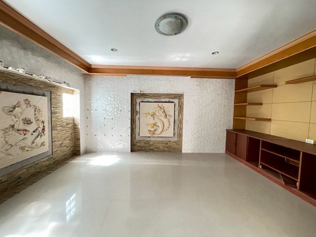 ประกาศฟรี! ซื้อ-ขาย-เช่า คอนโด บ้าน ทาวน์โฮม ที่ดิน และพื้นที่เชิงพาณิชย์ทั่วประเทศไทย ทุกทำเล ทุกงบประมาณ ไม่มีค่าใช้จ่าย ลงง่าย ขายไว เข้าถึงผู้ซื้อโดยตรง 5 294125pic4.jpg