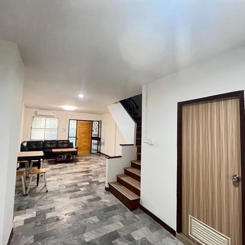 ประกาศฟรี! ซื้อ-ขาย-เช่า คอนโด บ้าน ทาวน์โฮม ที่ดิน และพื้นที่เชิงพาณิชย์ทั่วประเทศไทย ทุกทำเล ทุกงบประมาณ ไม่มีค่าใช้จ่าย ลงง่าย ขายไว เข้าถึงผู้ซื้อโดยตรง 5 504556pic4.jpg