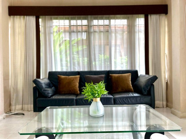 ประกาศฟรี! ซื้อ-ขาย-เช่า คอนโด บ้าน ทาวน์โฮม ที่ดิน และพื้นที่เชิงพาณิชย์ทั่วประเทศไทย ทุกทำเล ทุกงบประมาณ ไม่มีค่าใช้จ่าย ลงง่าย ขายไว เข้าถึงผู้ซื้อโดยตรง 4 308131pic3.jpg