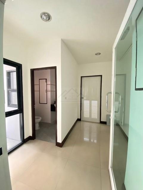 ประกาศฟรี! ซื้อ-ขาย-เช่า คอนโด บ้าน ทาวน์โฮม ที่ดิน และพื้นที่เชิงพาณิชย์ทั่วประเทศไทย ทุกทำเล ทุกงบประมาณ ไม่มีค่าใช้จ่าย ลงง่าย ขายไว เข้าถึงผู้ซื้อโดยตรง 4 504631pic3.jpg