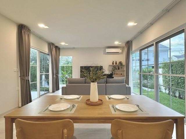 ประกาศฟรี! ซื้อ-ขาย-เช่า คอนโด บ้าน ทาวน์โฮม ที่ดิน และพื้นที่เชิงพาณิชย์ทั่วประเทศไทย ทุกทำเล ทุกงบประมาณ ไม่มีค่าใช้จ่าย ลงง่าย ขายไว เข้าถึงผู้ซื้อโดยตรง 3 504626pic2.jpg