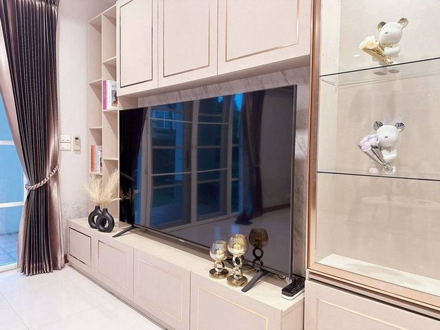 ประกาศฟรี! ซื้อ-ขาย-เช่า คอนโด บ้าน ทาวน์โฮม ที่ดิน และพื้นที่เชิงพาณิชย์ทั่วประเทศไทย ทุกทำเล ทุกงบประมาณ ไม่มีค่าใช้จ่าย ลงง่าย ขายไว เข้าถึงผู้ซื้อโดยตรง 5 235625pic4.jpg