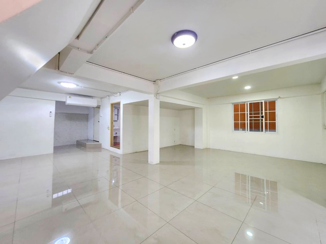 ประกาศฟรี! ซื้อ-ขาย-เช่า คอนโด บ้าน ทาวน์โฮม ที่ดิน และพื้นที่เชิงพาณิชย์ทั่วประเทศไทย ทุกทำเล ทุกงบประมาณ ไม่มีค่าใช้จ่าย ลงง่าย ขายไว เข้าถึงผู้ซื้อโดยตรง 3 308122pic2.jpg