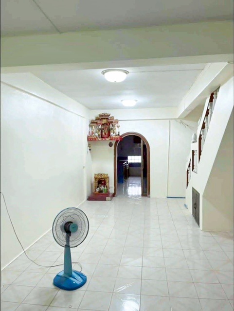 ประกาศฟรี! ซื้อ-ขาย-เช่า คอนโด บ้าน ทาวน์โฮม ที่ดิน และพื้นที่เชิงพาณิชย์ทั่วประเทศไทย ทุกทำเล ทุกงบประมาณ ไม่มีค่าใช้จ่าย ลงง่าย ขายไว เข้าถึงผู้ซื้อโดยตรง 4 308121pic3.jpg