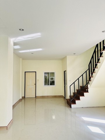 ประกาศฟรี! ซื้อ-ขาย-เช่า คอนโด บ้าน ทาวน์โฮม ที่ดิน และพื้นที่เชิงพาณิชย์ทั่วประเทศไทย ทุกทำเล ทุกงบประมาณ ไม่มีค่าใช้จ่าย ลงง่าย ขายไว เข้าถึงผู้ซื้อโดยตรง 5 235133pic4.jpg