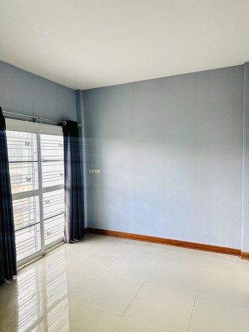 ประกาศฟรี! ซื้อ-ขาย-เช่า คอนโด บ้าน ทาวน์โฮม ที่ดิน และพื้นที่เชิงพาณิชย์ทั่วประเทศไทย ทุกทำเล ทุกงบประมาณ ไม่มีค่าใช้จ่าย ลงง่าย ขายไว เข้าถึงผู้ซื้อโดยตรง 5 235130pic4.jpg