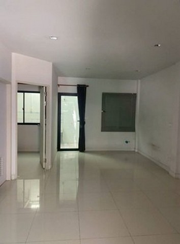 ประกาศฟรี! ซื้อ-ขาย-เช่า คอนโด บ้าน ทาวน์โฮม ที่ดิน และพื้นที่เชิงพาณิชย์ทั่วประเทศไทย ทุกทำเล ทุกงบประมาณ ไม่มีค่าใช้จ่าย ลงง่าย ขายไว เข้าถึงผู้ซื้อโดยตรง 3 234199pic2.jpg