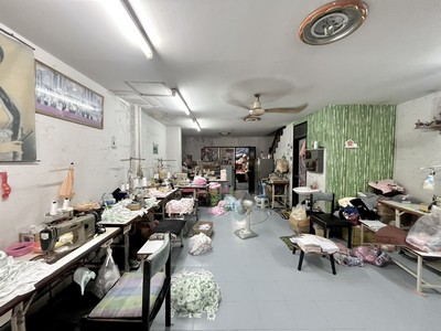 ประกาศฟรี! ซื้อ-ขาย-เช่า คอนโด บ้าน ทาวน์โฮม ที่ดิน และพื้นที่เชิงพาณิชย์ทั่วประเทศไทย ทุกทำเล ทุกงบประมาณ ไม่มีค่าใช้จ่าย ลงง่าย ขายไว เข้าถึงผู้ซื้อโดยตรง 3 505240pic2.jpg