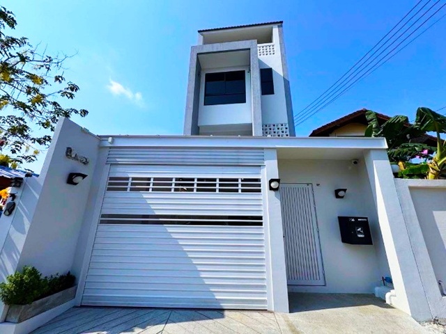 ประกาศฟรี! ซื้อ-ขาย-เช่า คอนโด บ้าน ทาวน์โฮม ที่ดิน และพื้นที่เชิงพาณิชย์ทั่วประเทศไทย ทุกทำเล ทุกงบประมาณ ไม่มีค่าใช้จ่าย ลงง่าย ขายไว เข้าถึงผู้ซื้อโดยตรง 2 308143pic1.jpg