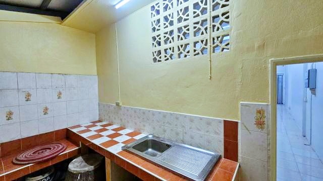 ประกาศฟรี! ซื้อ-ขาย-เช่า คอนโด บ้าน ทาวน์โฮม ที่ดิน และพื้นที่เชิงพาณิชย์ทั่วประเทศไทย ทุกทำเล ทุกงบประมาณ ไม่มีค่าใช้จ่าย ลงง่าย ขายไว เข้าถึงผู้ซื้อโดยตรง 5 308141pic4.jpg