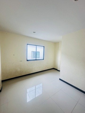 ประกาศฟรี! ซื้อ-ขาย-เช่า คอนโด บ้าน ทาวน์โฮม ที่ดิน และพื้นที่เชิงพาณิชย์ทั่วประเทศไทย ทุกทำเล ทุกงบประมาณ ไม่มีค่าใช้จ่าย ลงง่าย ขายไว เข้าถึงผู้ซื้อโดยตรง 4 235160pic3.jpg